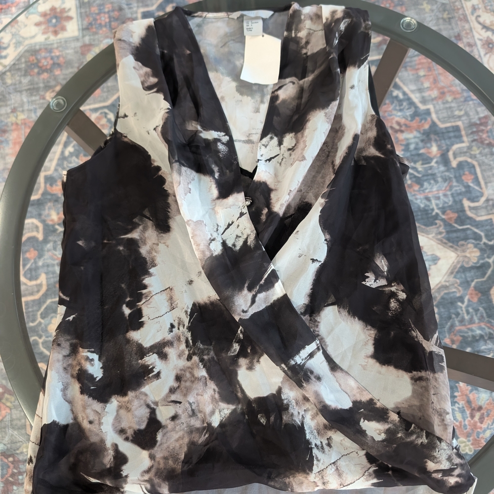 Elegant Black and Gray Women's Top H&M